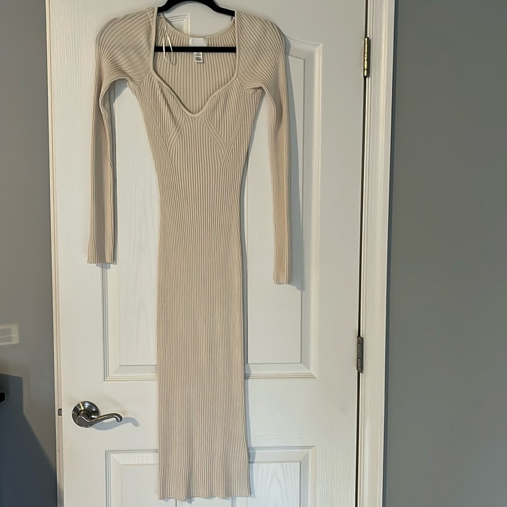 Beige 3/4 dress